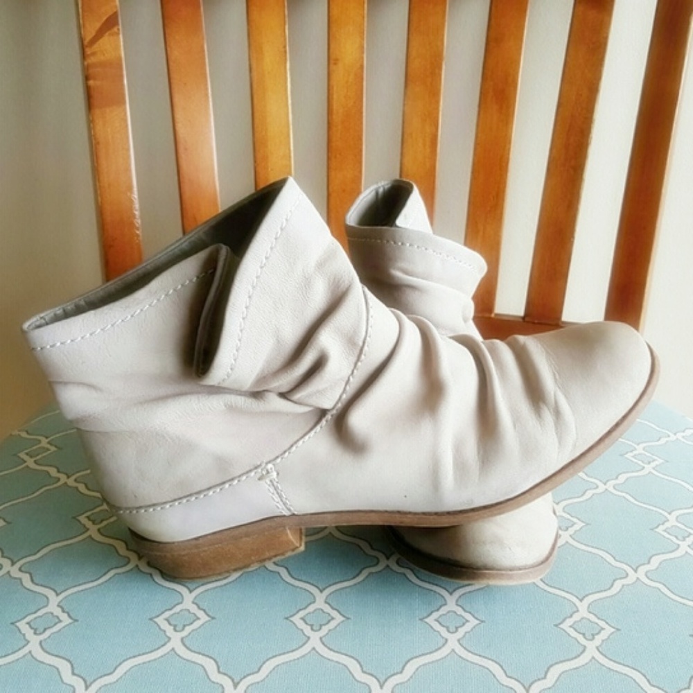 FERGIE MONET BOOTS